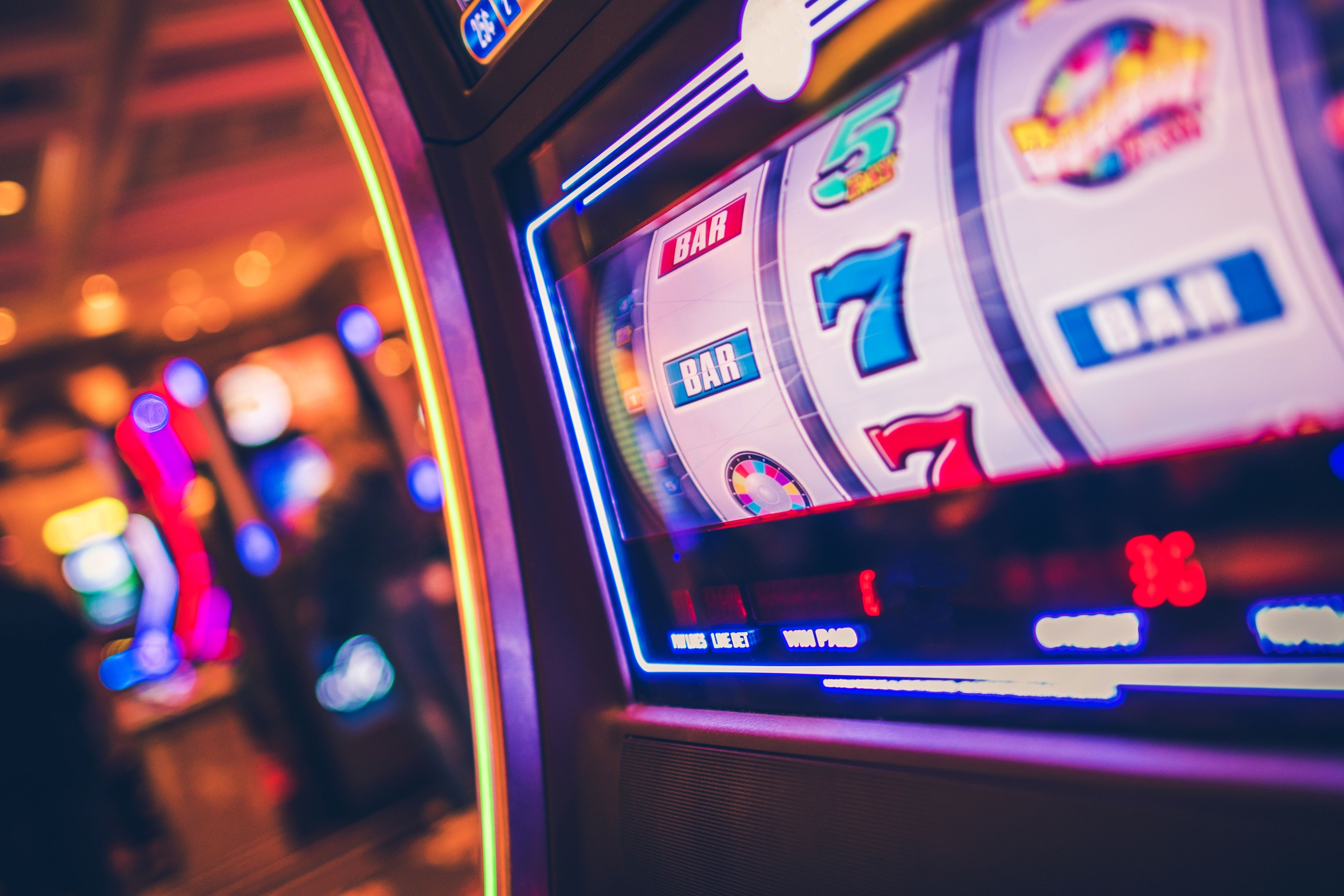 Ninja vs Samurai bet selection and payline configuration